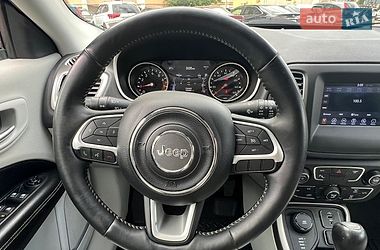 Внедорожник / Кроссовер Jeep Compass 2017 в Киеве
