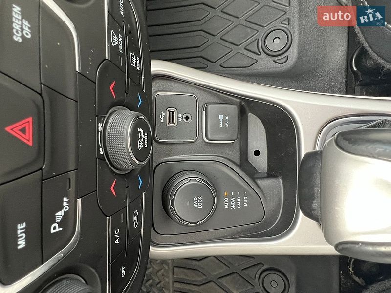 Внедорожник / Кроссовер Jeep Compass 2017 в Киеве