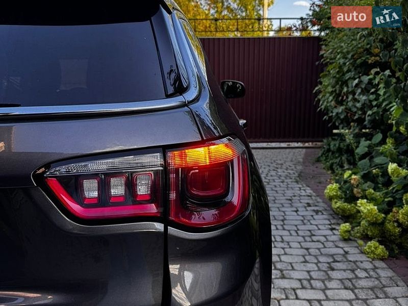 Внедорожник / Кроссовер Jeep Compass 2018 в Киеве