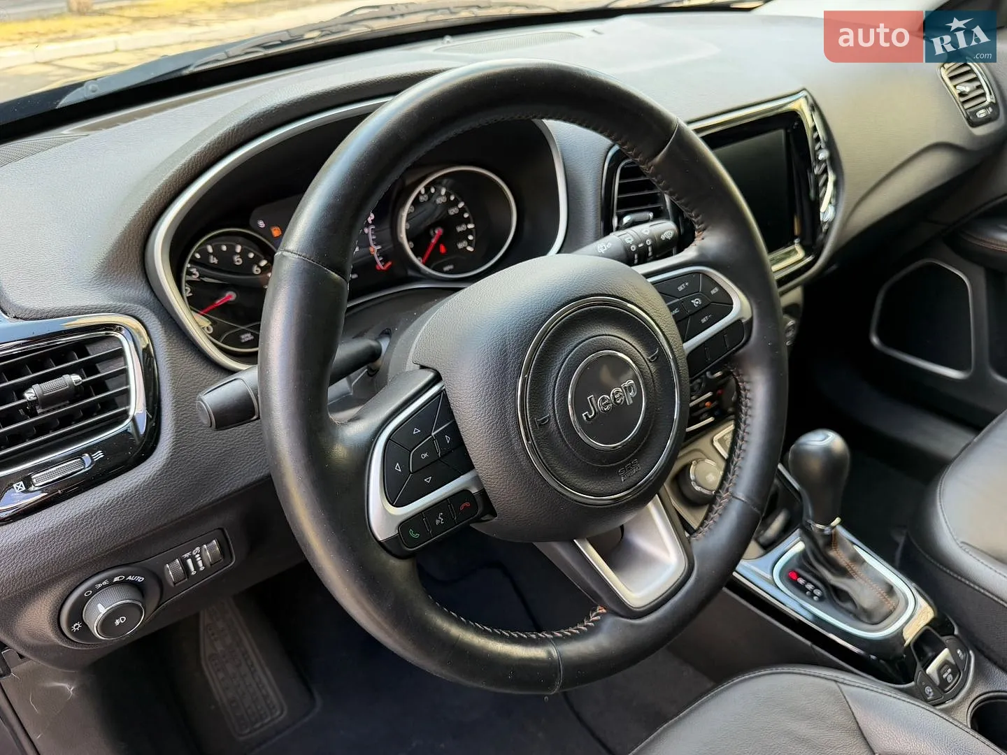 2020 Jeep Compass - мініатюра 19