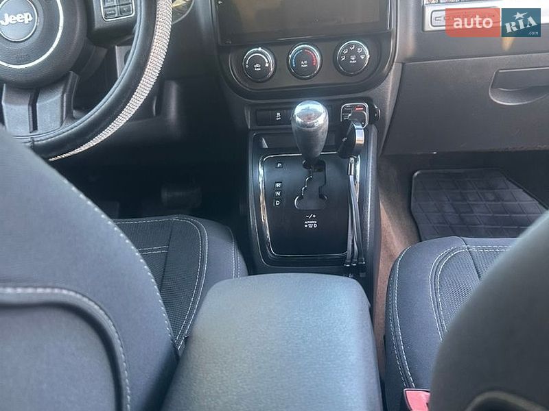 Позашляховик / Кросовер Jeep Compass 2015 в Здолбуніві