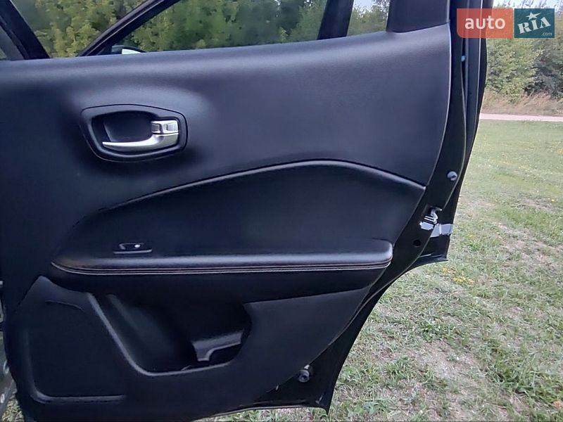 Внедорожник / Кроссовер Jeep Compass 2018 в Полтаве