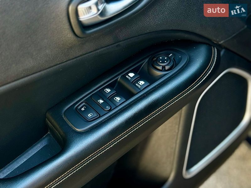 Внедорожник / Кроссовер Jeep Compass 2019 в Харькове