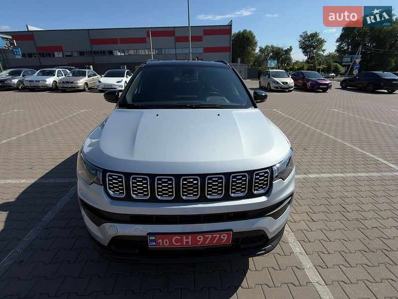 Внедорожник / Кроссовер Jeep Compass 2024 в Киеве
