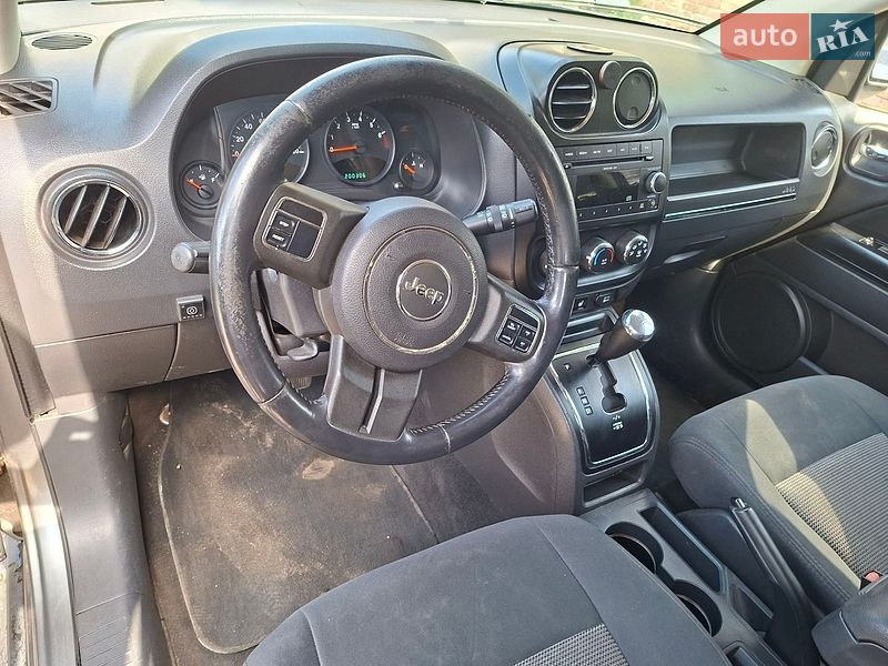 Позашляховик / Кросовер Jeep Compass 2011 в Києві