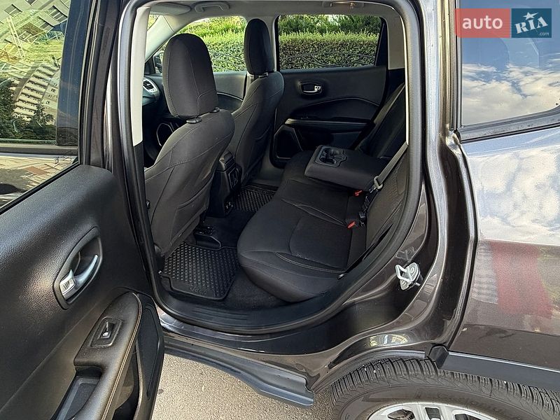 Позашляховик / Кросовер Jeep Compass 2017 в Одесі фото 18 Позашляховик / Кросовер Jeep Compass 2017 в Одесі