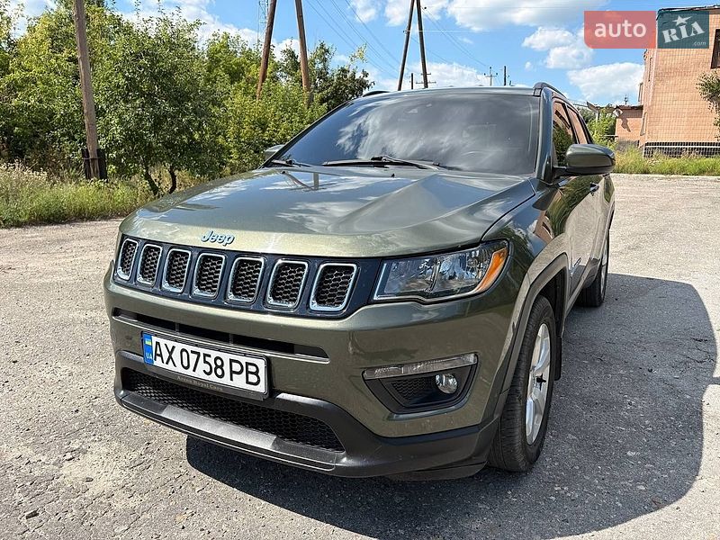 Внедорожник / Кроссовер Jeep Compass 2017 в Краснограде