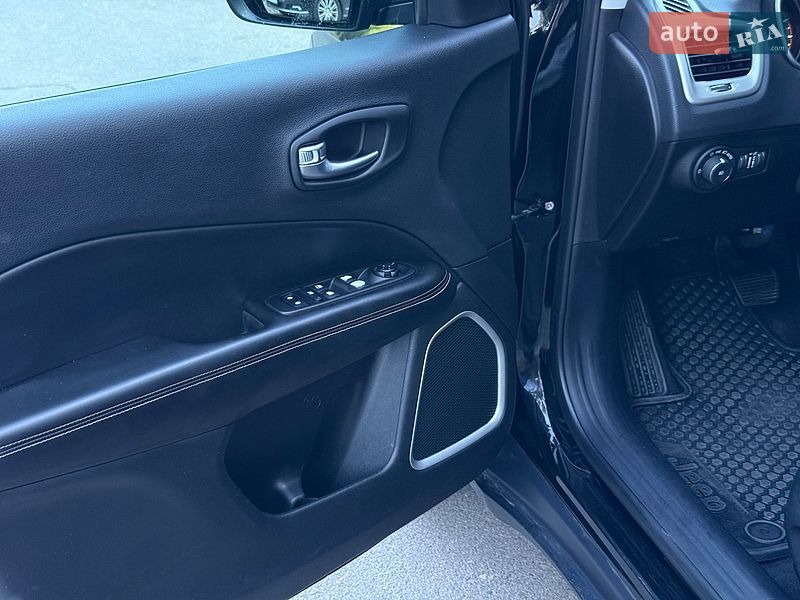Внедорожник / Кроссовер Jeep Compass 2019 в Одессе