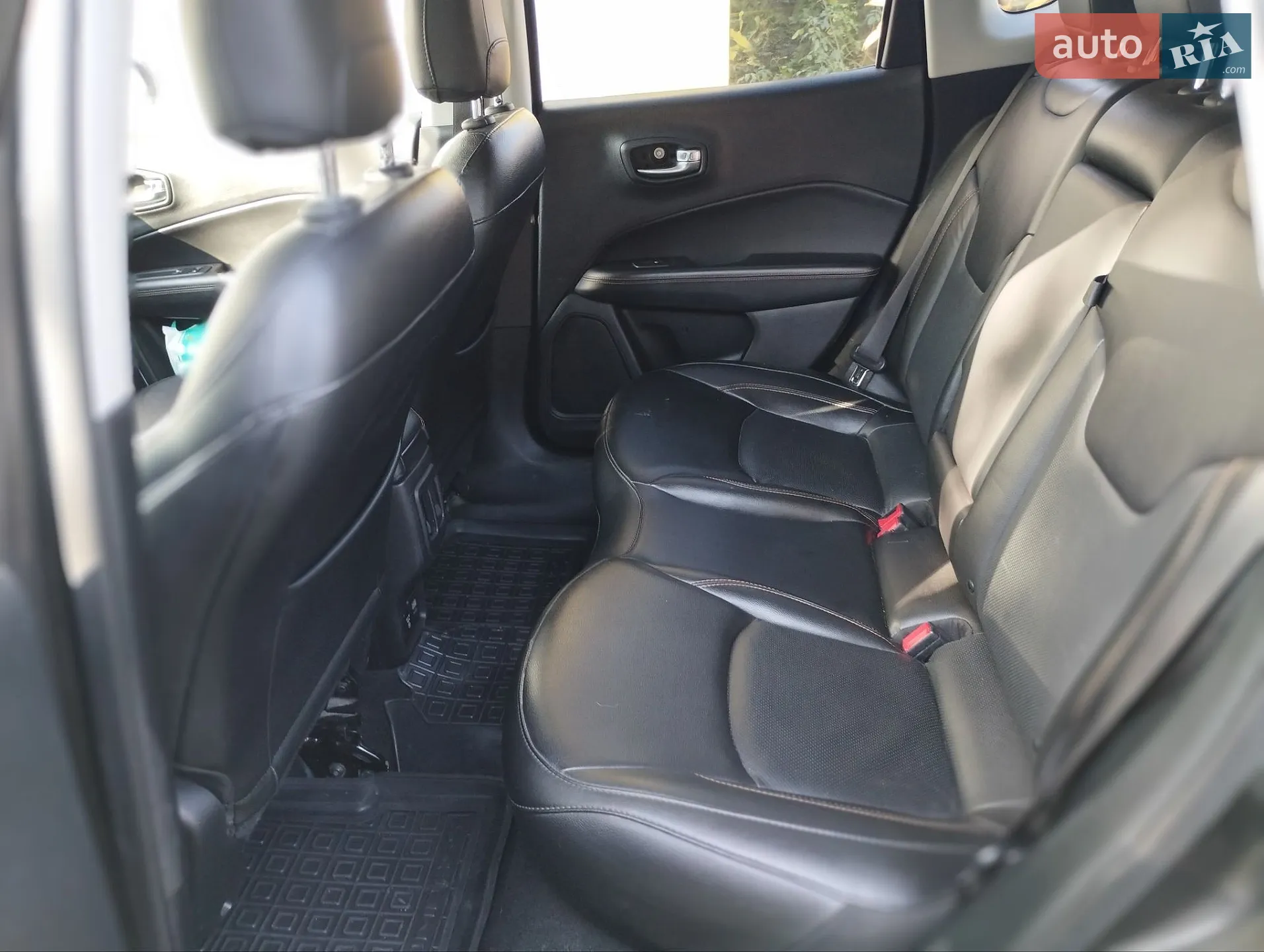 2020 Jeep Compass - мініатюра 3