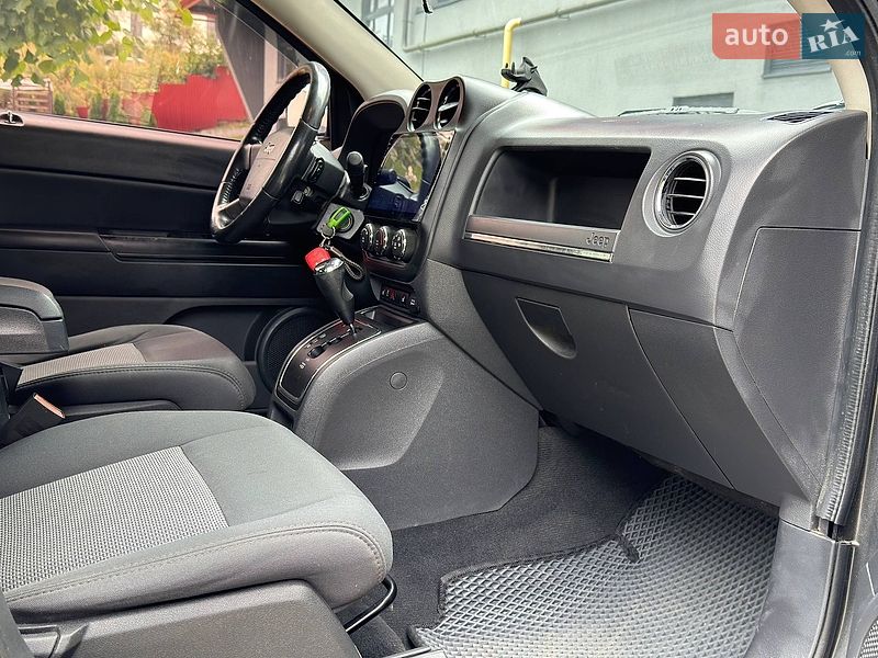 Позашляховик / Кросовер Jeep Compass 2010 в Львові фото 15 Позашляховик / Кросовер Jeep Compass 2010 в Львові