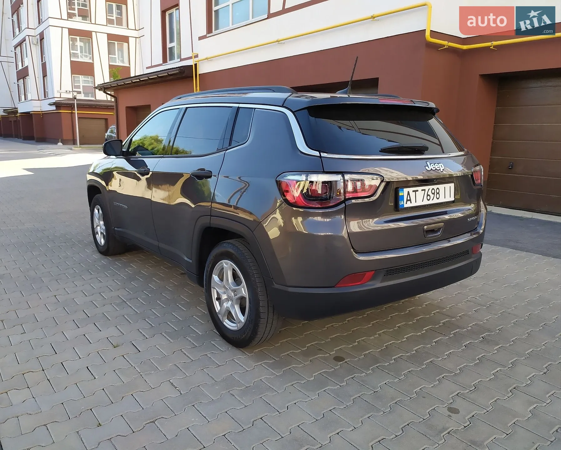 2021 Jeep Compass - мініатюра 3