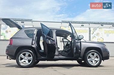 Внедорожник / Кроссовер Jeep Compass 2015 в Киеве