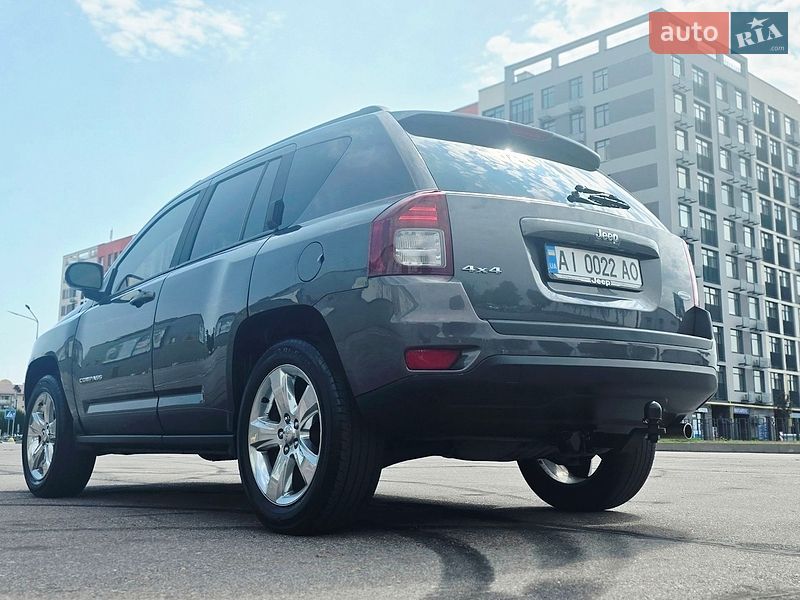Внедорожник / Кроссовер Jeep Compass 2015 в Киеве