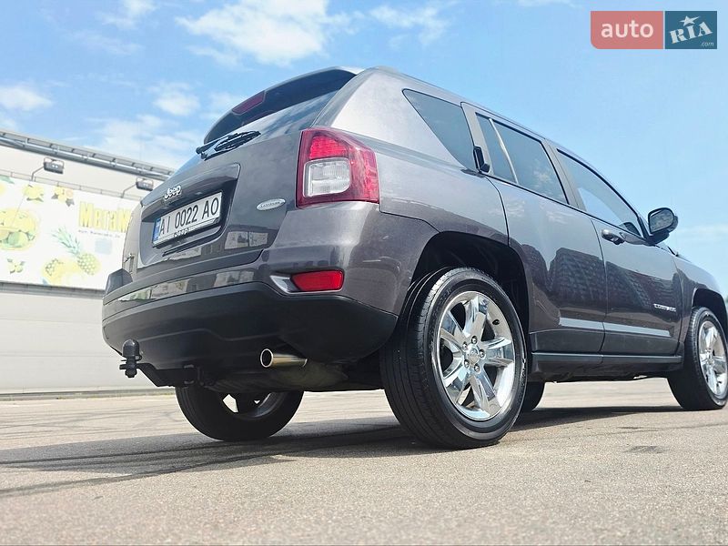 Внедорожник / Кроссовер Jeep Compass 2015 в Киеве