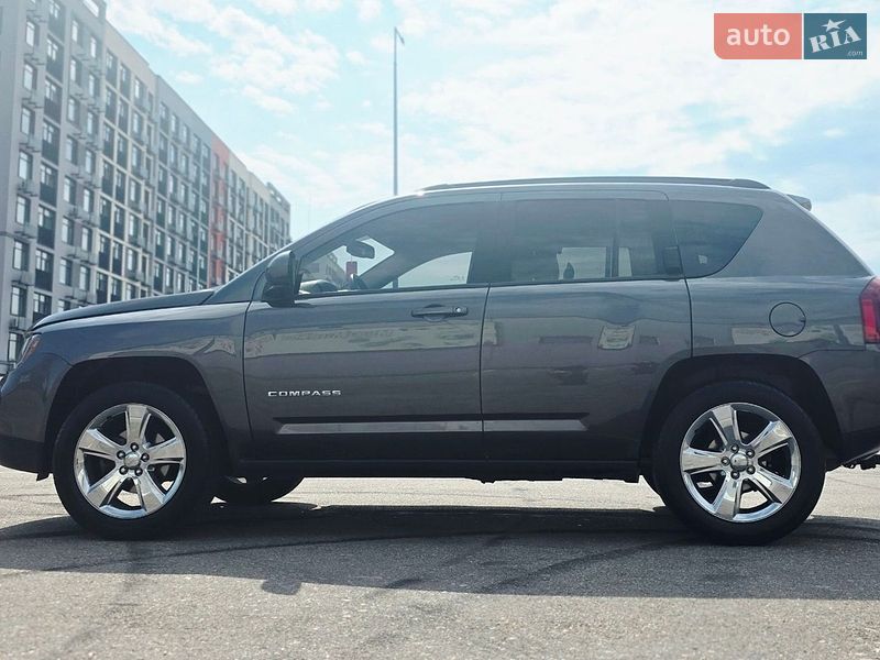 Внедорожник / Кроссовер Jeep Compass 2015 в Киеве