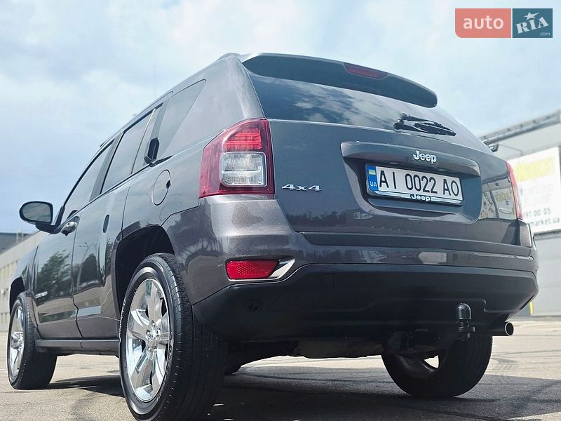 Внедорожник / Кроссовер Jeep Compass 2015 в Киеве