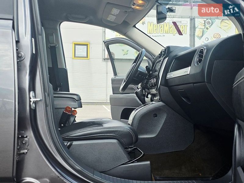 Внедорожник / Кроссовер Jeep Compass 2015 в Киеве