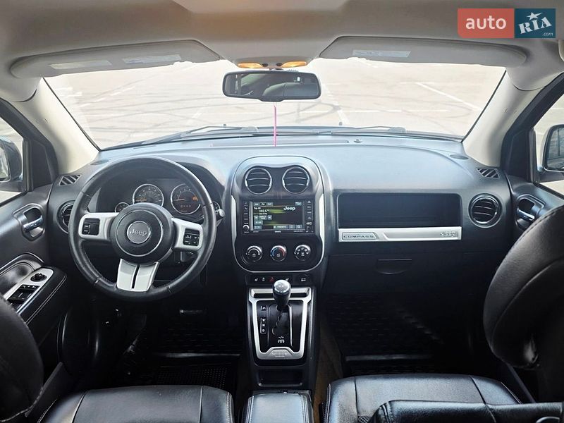 Внедорожник / Кроссовер Jeep Compass 2015 в Киеве