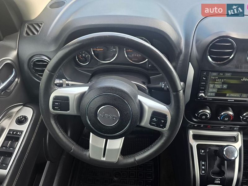 Внедорожник / Кроссовер Jeep Compass 2015 в Киеве