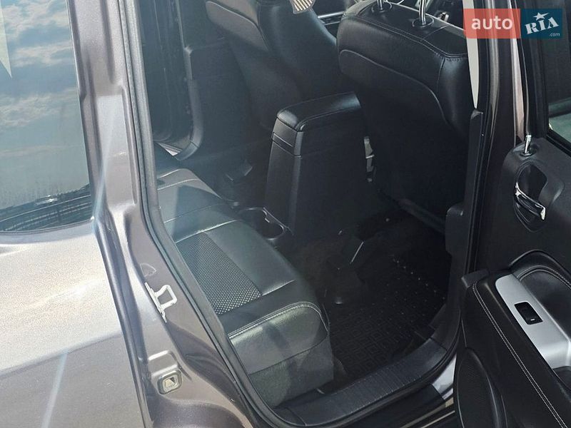Внедорожник / Кроссовер Jeep Compass 2015 в Киеве
