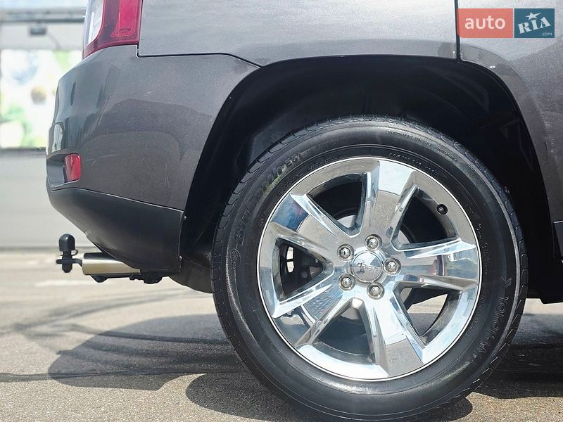 Внедорожник / Кроссовер Jeep Compass 2015 в Киеве