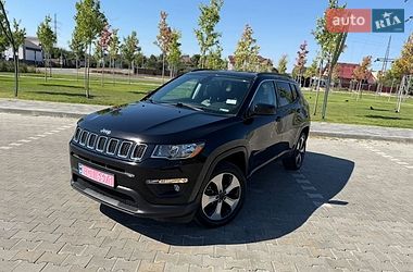 Внедорожник / Кроссовер Jeep Compass 2017 в Киеве