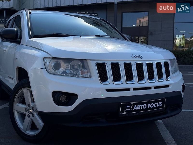 Позашляховик / Кросовер Jeep Compass 2011 в Києві