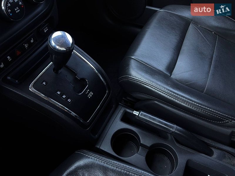 Позашляховик / Кросовер Jeep Compass 2011 в Києві