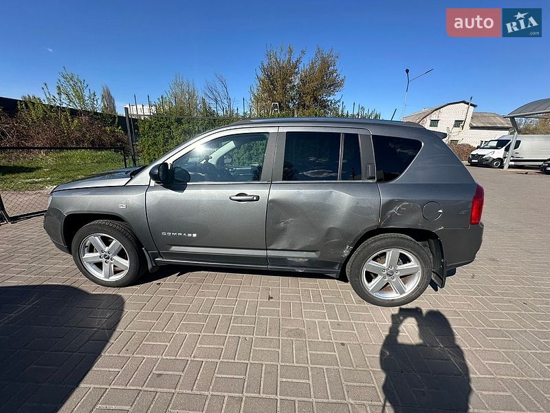 Внедорожник / Кроссовер Jeep Compass 2012 в Киеве