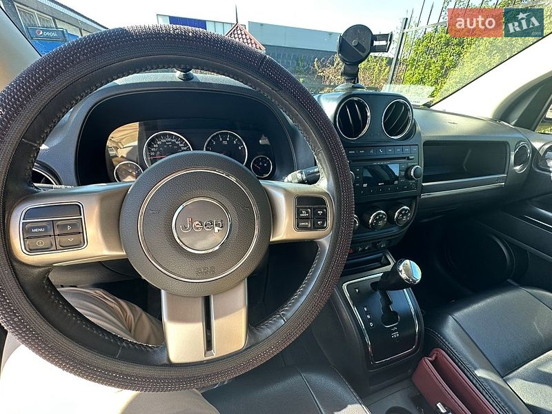 Внедорожник / Кроссовер Jeep Compass 2012 в Киеве