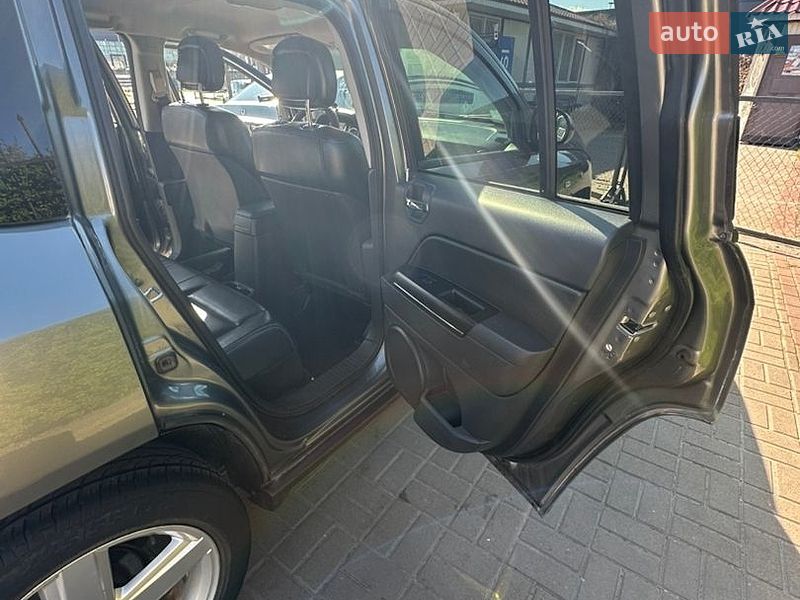 Внедорожник / Кроссовер Jeep Compass 2012 в Киеве