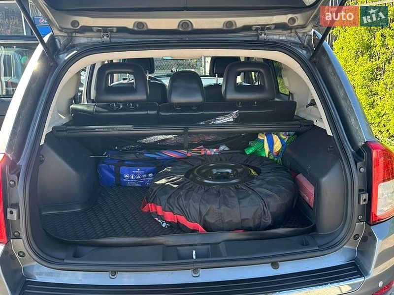 Внедорожник / Кроссовер Jeep Compass 2012 в Киеве