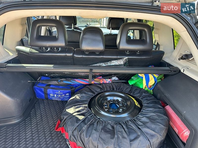 Внедорожник / Кроссовер Jeep Compass 2012 в Киеве