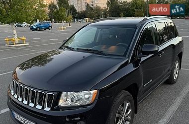 Внедорожник / Кроссовер Jeep Compass 2012 в Киеве