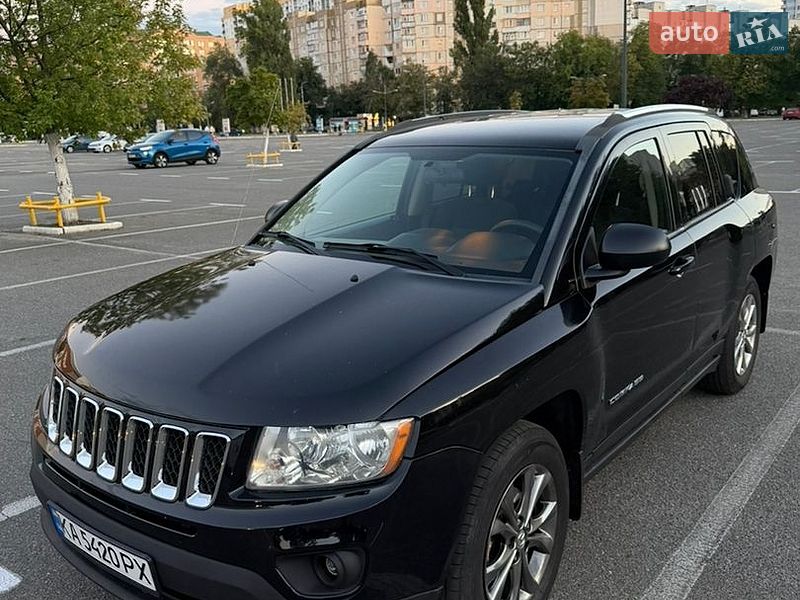 Внедорожник / Кроссовер Jeep Compass 2012 в Киеве