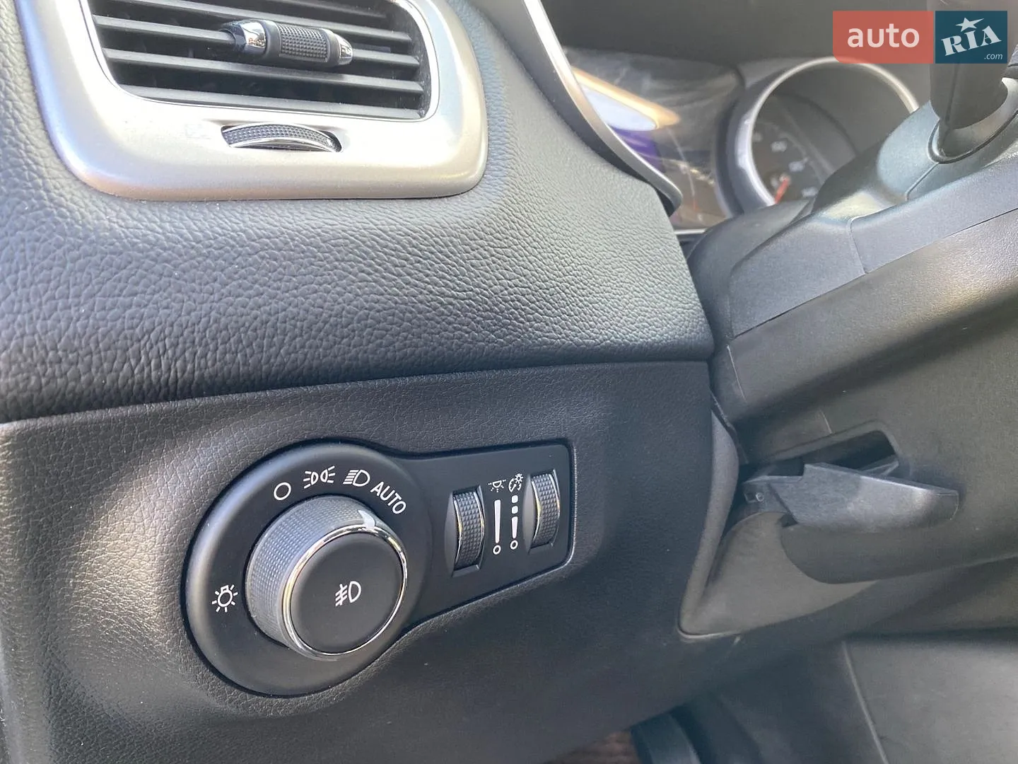 2020 Jeep Compass - мініатюра 33