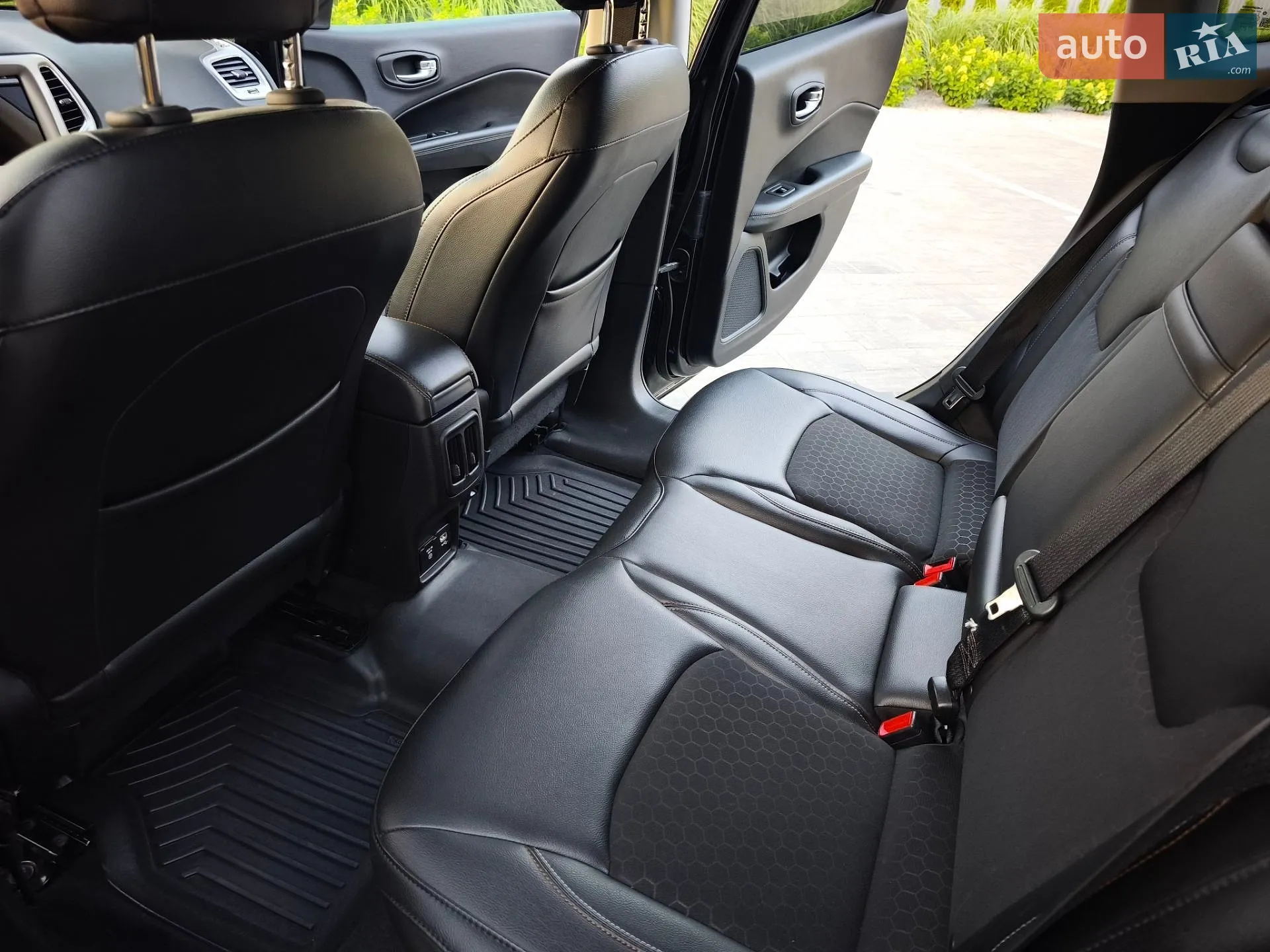 2019 Jeep Compass - мініатюра 30
