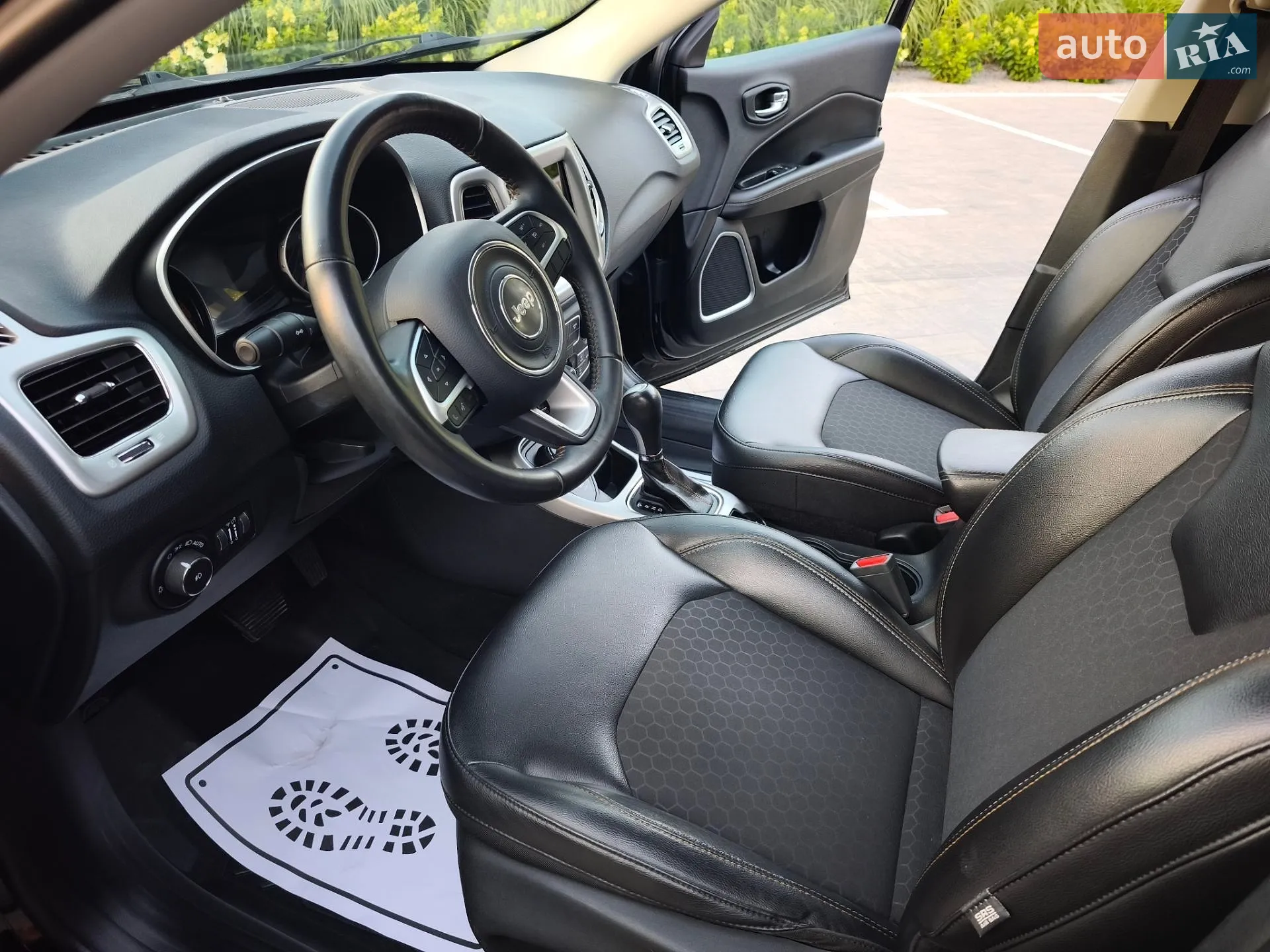 2019 Jeep Compass - мініатюра 29
