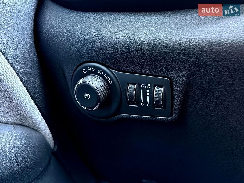 Внедорожник / Кроссовер Jeep Compass 2021 в Сумах