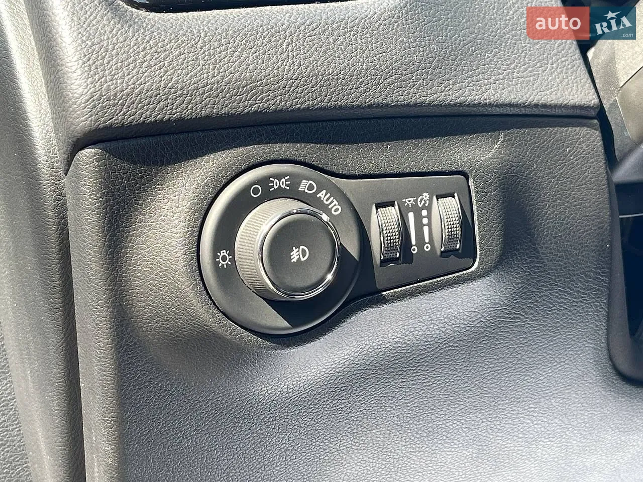 2018 Jeep Compass - мініатюра 12