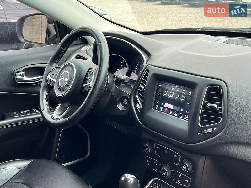 Внедорожник / Кроссовер Jeep Compass 2018 в Ровно