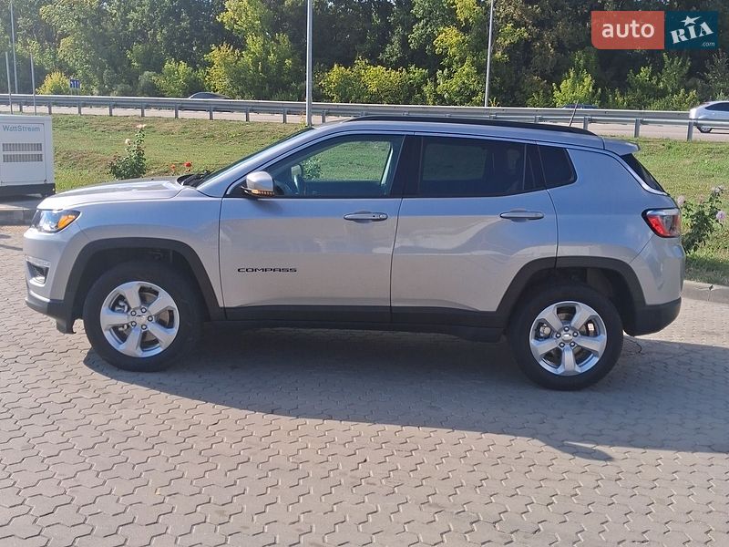 Внедорожник / Кроссовер Jeep Compass 2017 в Василькове