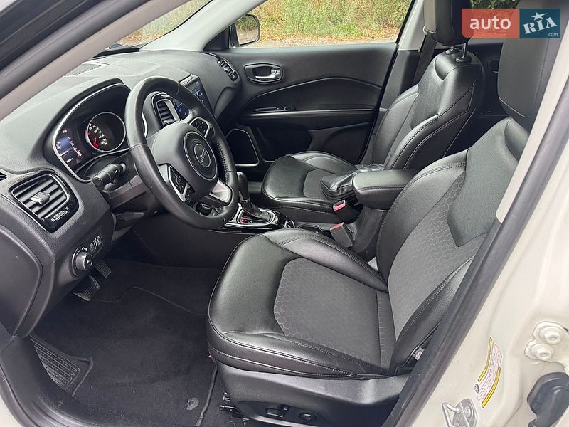 Внедорожник / Кроссовер Jeep Compass 2018 в Ровно
