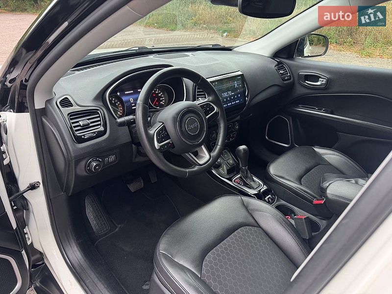 Внедорожник / Кроссовер Jeep Compass 2018 в Ровно