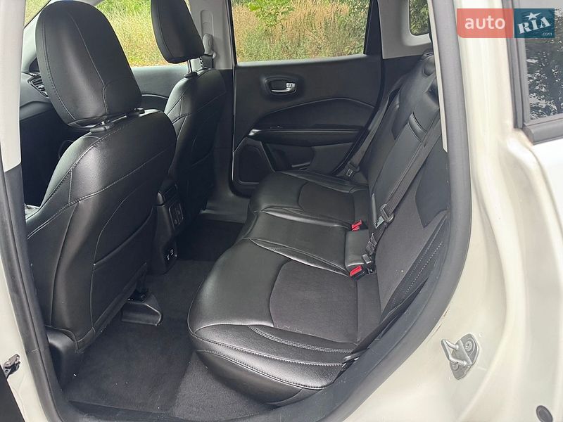Внедорожник / Кроссовер Jeep Compass 2018 в Ровно