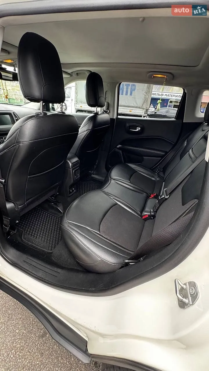 2019 Jeep Compass - мініатюра 13