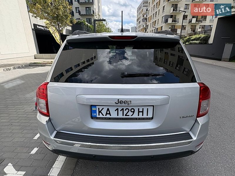Позашляховик / Кросовер Jeep Compass 2012 в Києві
