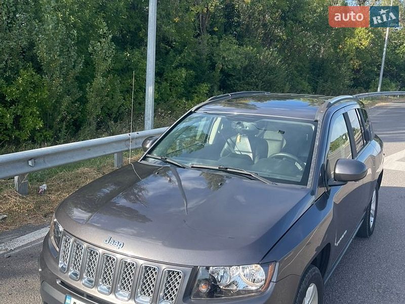 Внедорожник / Кроссовер Jeep Compass 2014 в Валках