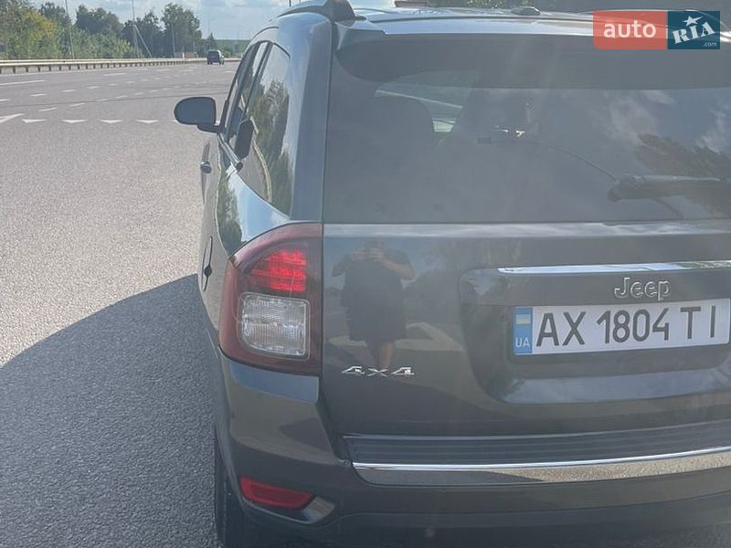 Внедорожник / Кроссовер Jeep Compass 2014 в Валках
