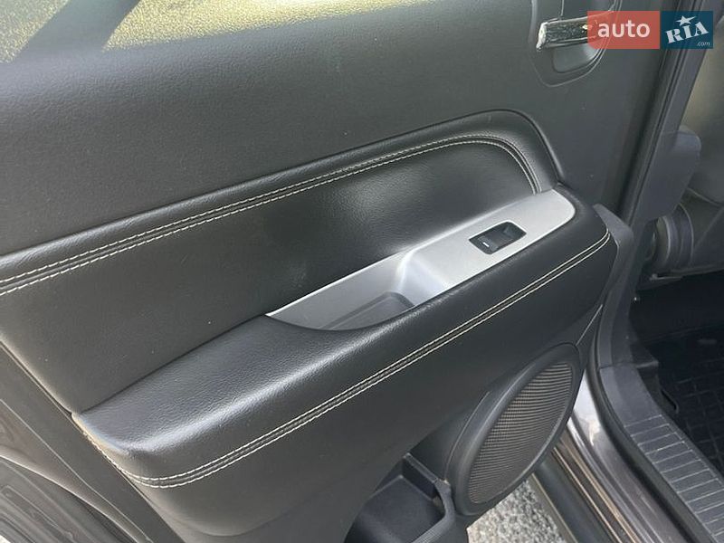 Внедорожник / Кроссовер Jeep Compass 2014 в Валках